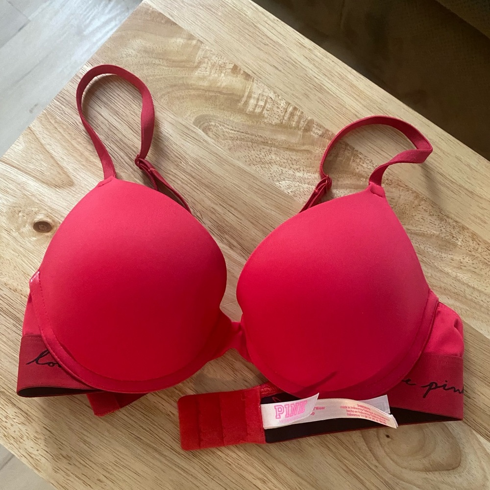 Victoria’s Secret bra push-up 34B